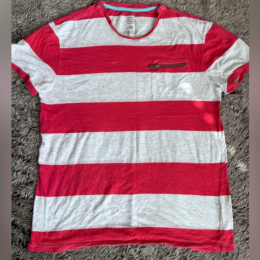 Calvin Klein Jeans Red and Gray Striped Tee Men’s Size Medium